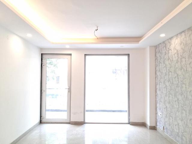 3 BHK Independent Builder Floor in Mansarover Garden for resale New Delhi. The reference number is 20555366