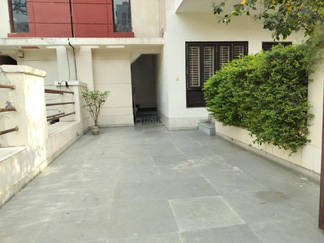 3 BHK Independent Builder Floor in Mayfield Garden for resale Gurgaon. The reference number is 18790041