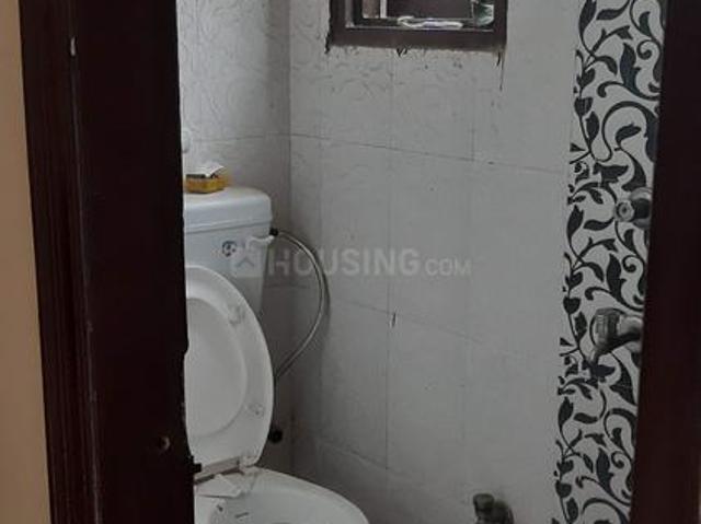 3 BHK Independent Builder Floor in Mayur Vihar Phase 1 for resale New Delhi. The reference number is 19370167