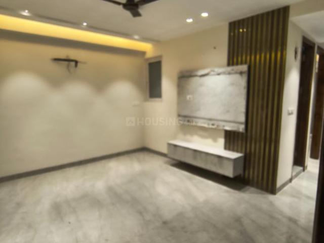 3 BHK Independent Builder Floor in Mayur Vihar Phase 1 for resale New Delhi. The reference number is 20041315