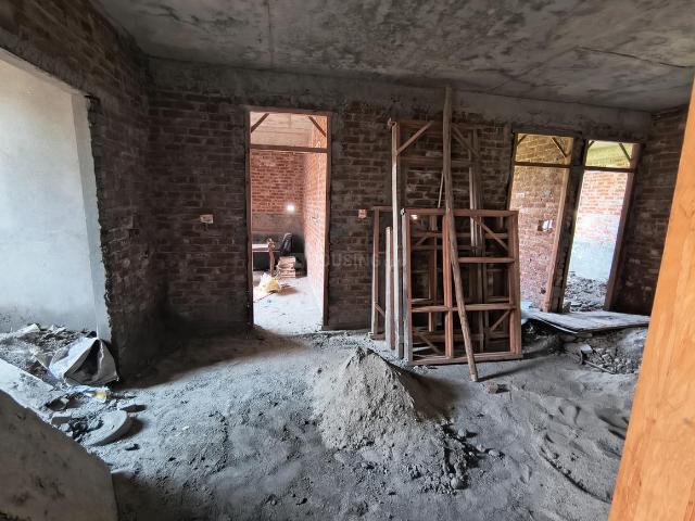 3 BHK Independent Builder Floor in Mayur Vihar Phase 1 for resale New Delhi. The reference number is 20353021