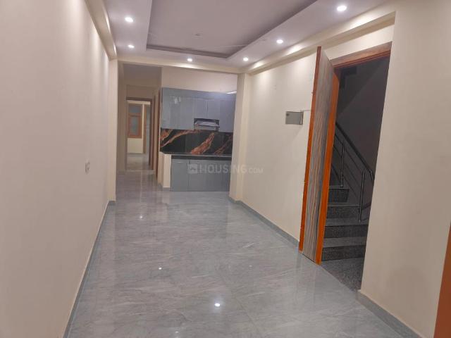 3 BHK Independent Builder Floor in Mayur Vihar Phase 1 for resale New Delhi. The reference number is 20386668