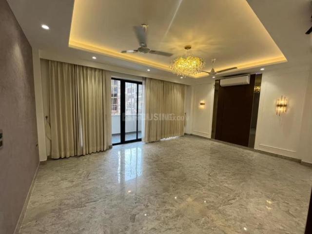 3 BHK Independent Builder Floor in Model Town for resale New Delhi. The reference number is 19462021