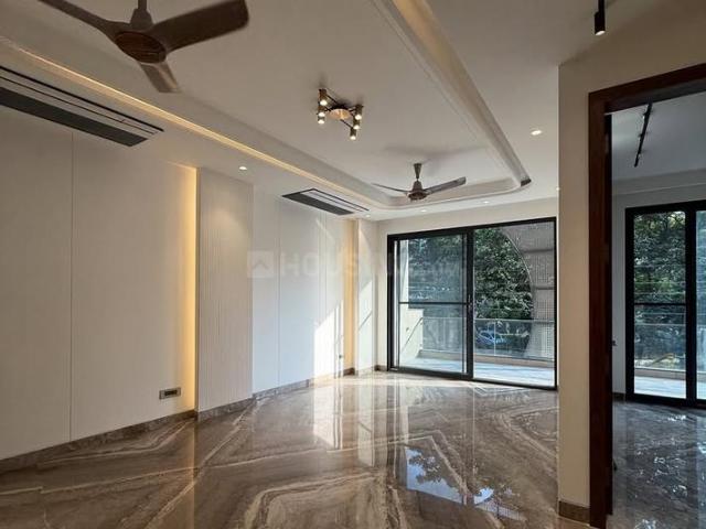 3 BHK Independent Builder Floor in Model Town for resale New Delhi. The reference number is 19222153