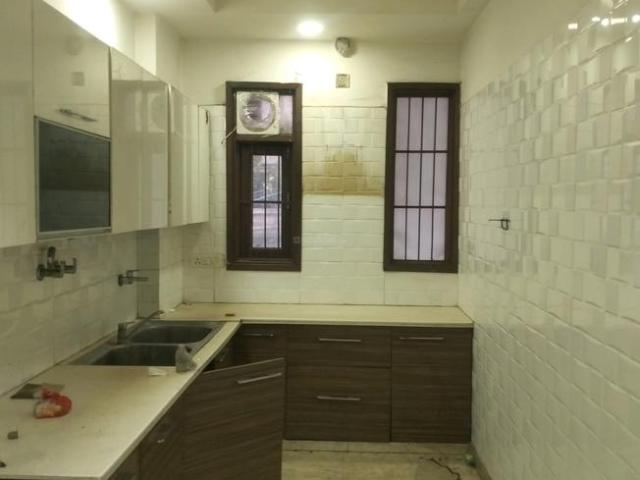 3 BHK Independent Builder Floor in Model Town for resale New Delhi. The reference number is 20046706