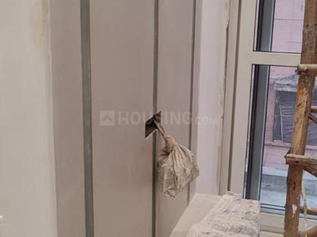 3 BHK Independent Builder Floor in Model Town for resale New Delhi. The reference number is 20181046