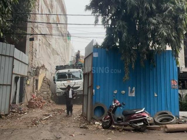 3 BHK Independent Builder Floor in Naraina for resale New Delhi. The reference number is 19382410