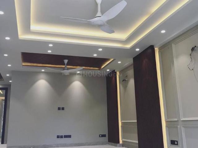 3 BHK Independent Builder Floor in Naraina for resale New Delhi. The reference number is 20298756