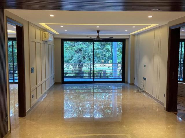 3 BHK Independent Builder Floor in Naraina for resale New Delhi. The reference number is 20298783