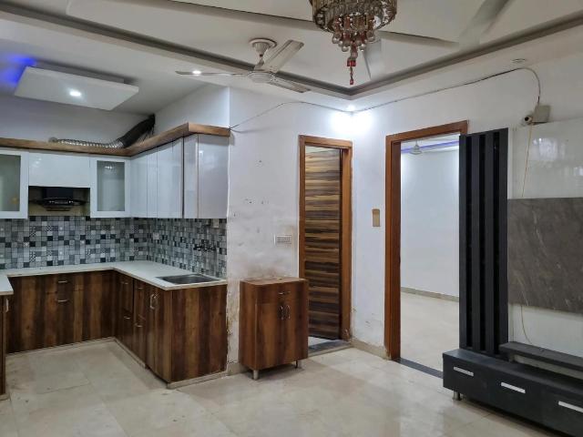 3 BHK Independent Builder Floor in Nawada for rent New Delhi. The reference number is 20321744