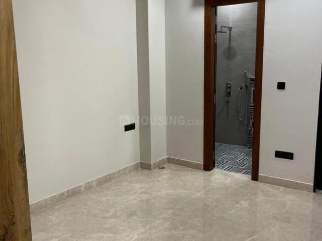 3 BHK Independent Builder Floor in New Rajinder Nagar for rent New Delhi. The reference number is 19924613