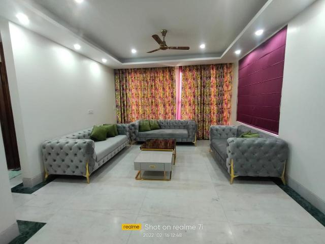 3 BHK Independent Builder Floor in Omega II for rent Greater Noida. The reference number is 19754878