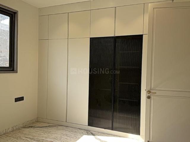 3 BHK Independent Builder Floor in Azadpur for resale New Delhi. The reference number is 19443382