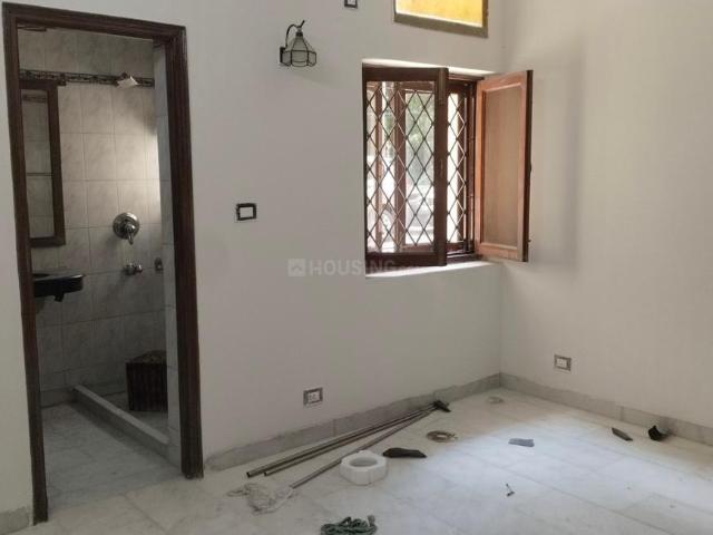 3 BHK Independent Builder Floor in Alaknanda for rent New Delhi. The reference number is 20560472
