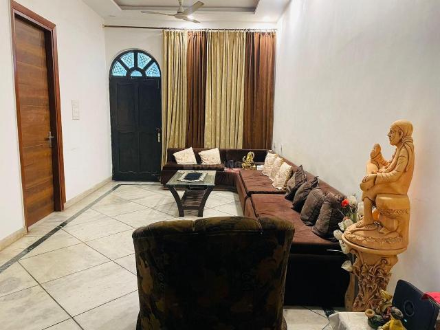 3 BHK Independent Builder Floor in Alpha II for rent Greater Noida. The reference number is 20247648