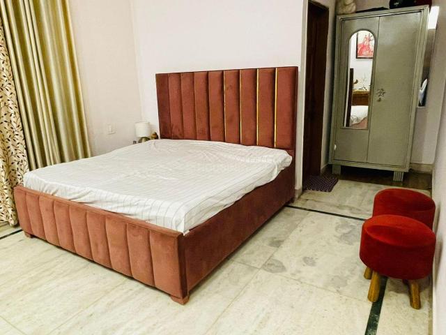 3 BHK Independent Builder Floor in Alpha II for rent Greater Noida. The reference number is 20298128