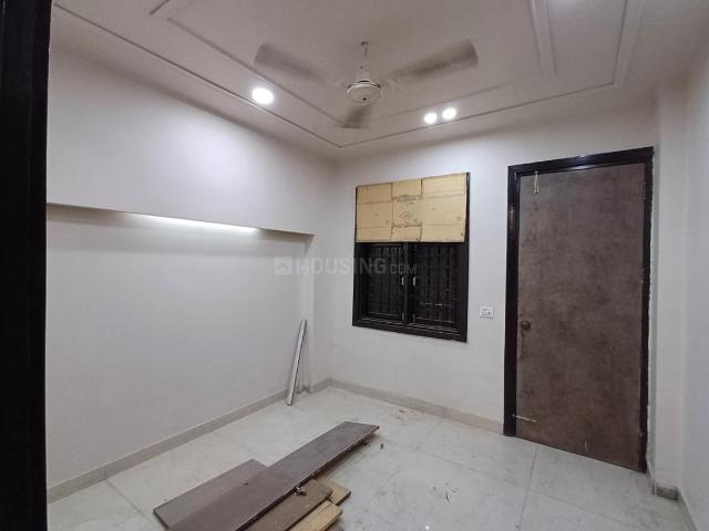 3 BHK Independent Builder Floor in Ashok Vihar for resale New Delhi. The reference number is 15302858