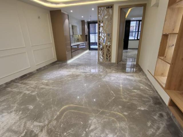 3 BHK Independent Builder Floor in Ashok Vihar for resale New Delhi. The reference number is 16792378