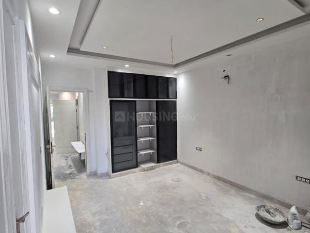 3 BHK Independent Builder Floor in Ashok Vihar for resale New Delhi. The reference number is 19221686