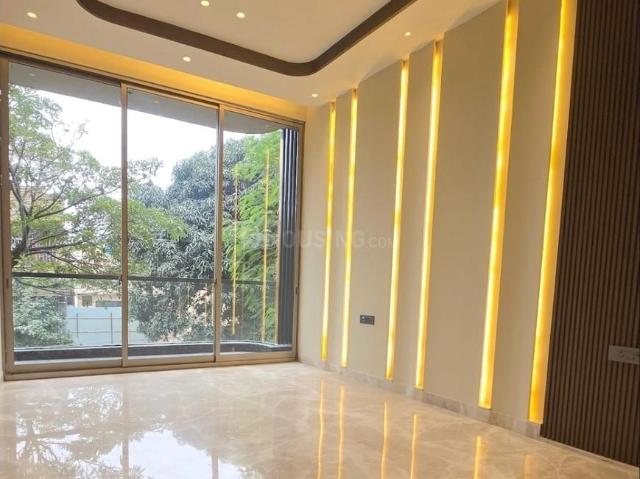 3 BHK Independent Builder Floor in Ashok Vihar for resale New Delhi. The reference number is 19327415