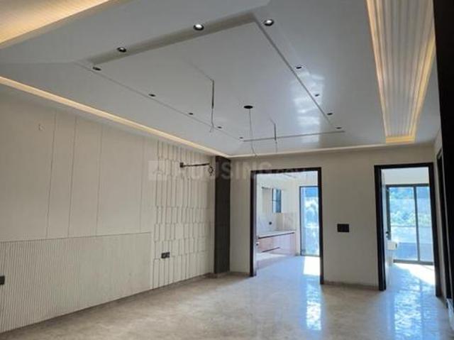 3 BHK Independent Builder Floor in Ashok Vihar for resale New Delhi. The reference number is 19524973