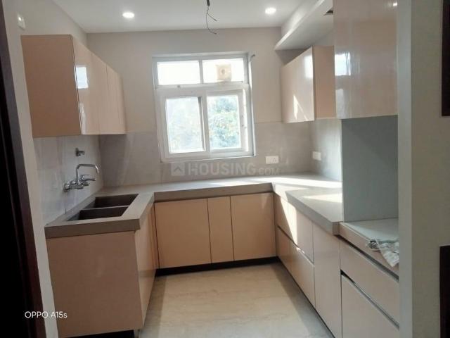 3 BHK Independent Builder Floor in Ashok Vihar for resale New Delhi. The reference number is 19928674