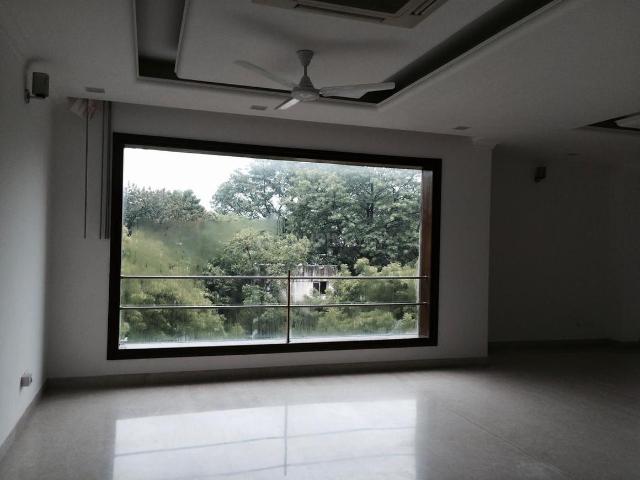 3 BHK Independent Builder Floor in Chanakyapuri for rent New Delhi. The reference number is 20984797
