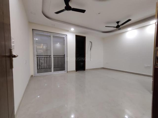 3 BHK Independent Builder Floor in Chhattarpur for resale New Delhi. The reference number is 2293621