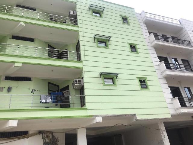 3 BHK Independent Builder Floor in Chhattarpur for resale New Delhi. The reference number is 6592125
