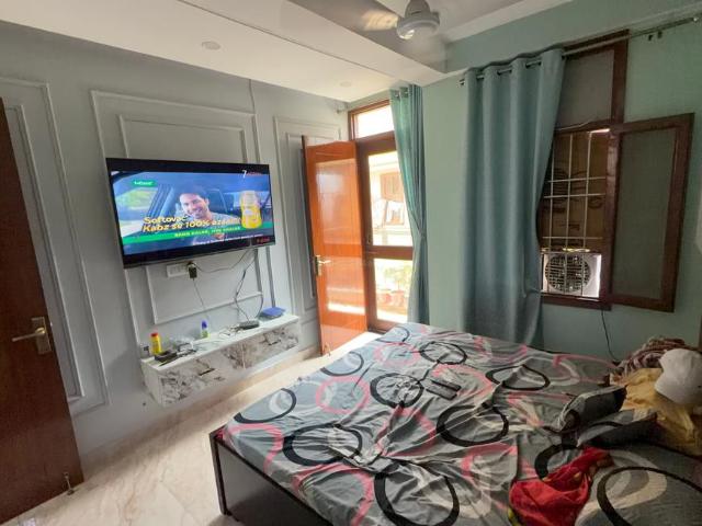 3 BHK Independent Builder Floor in Chirag Dilli for resale New Delhi. The reference number is 20688399