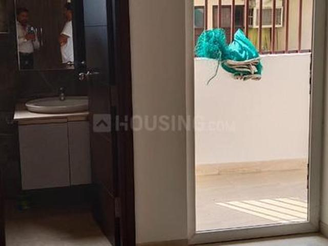 3 BHK Independent Builder Floor in Chittaranjan Park for rent New Delhi. The reference number is 18396083