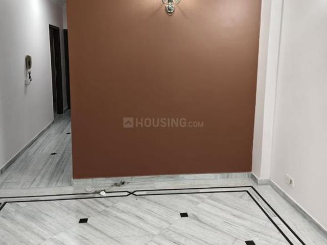 3 BHK Independent Builder Floor in Chittaranjan Park for rent New Delhi. The reference number is 19960435