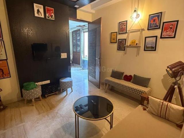 3 BHK Independent Builder Floor in Chittaranjan Park for rent New Delhi. The reference number is 20374682