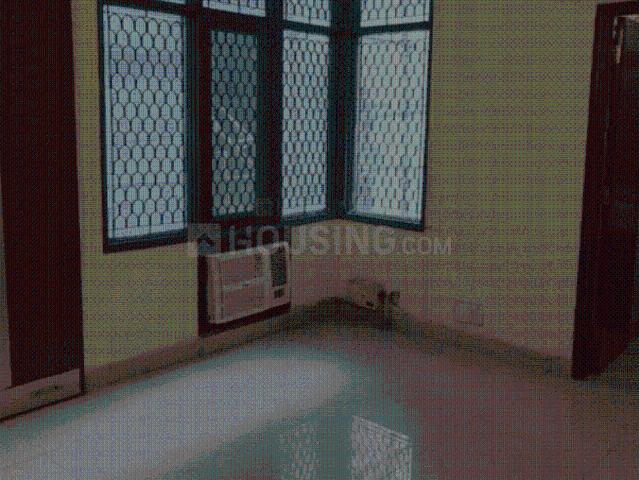 3 BHK Independent Builder Floor in Chittaranjan Park for rent New Delhi. The reference number is 20656999