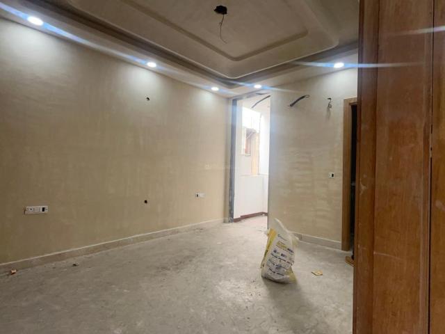 3 BHK Independent Builder Floor in Chittaranjan Park for resale New Delhi. The reference number is 20588136