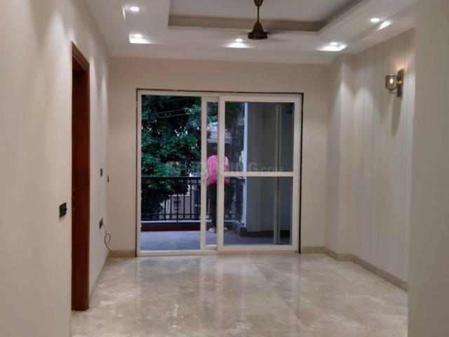 3 BHK Independent Builder Floor in Chittaranjan Park for resale New Delhi. The reference number is 20595601