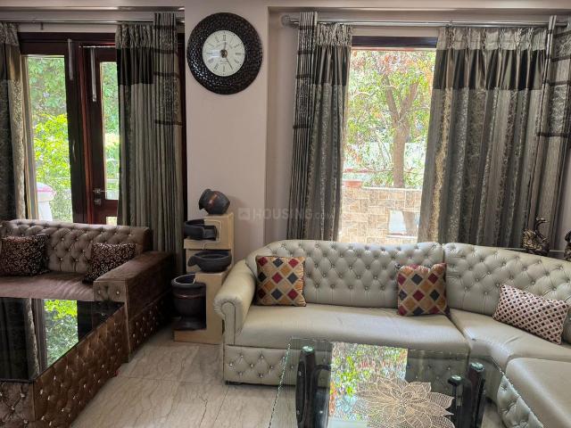 3 BHK Independent Builder Floor in Chittaranjan Park for resale New Delhi. The reference number is 20737962
