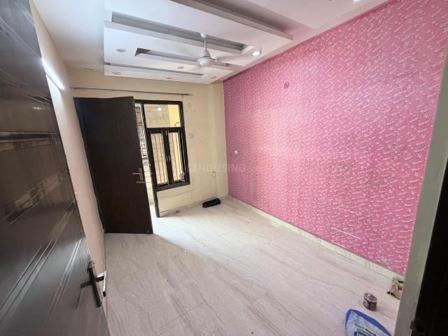 3 BHK Independent Builder Floor in Dwarka Mor for rent New Delhi. The reference number is 19864885