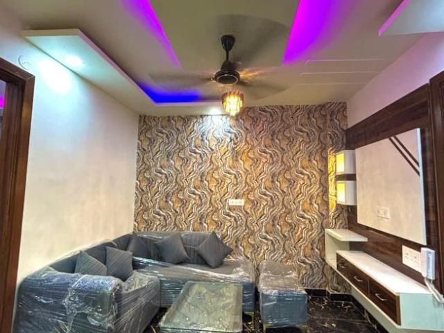 3 BHK Independent Builder Floor in Dwarka Mor for rent New Delhi. The reference number is 20384029