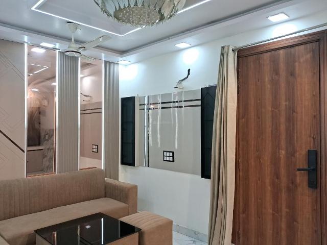 3 BHK Independent Builder Floor in Dwarka Mor for rent New Delhi. The reference number is 20741995