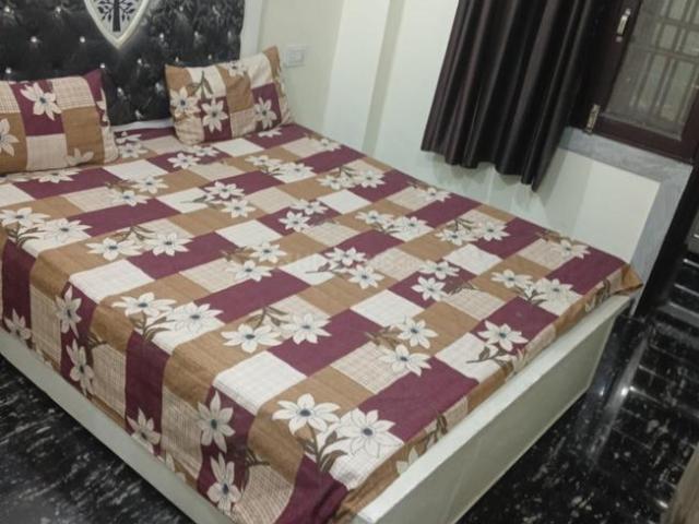 3 BHK Independent Builder Floor in Dwarka Mor for rent New Delhi. The reference number is 20768765