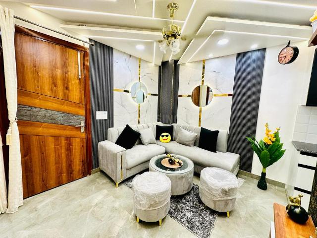 3 BHK Independent Builder Floor in Dwarka Mor for rent New Delhi. The reference number is 20763365