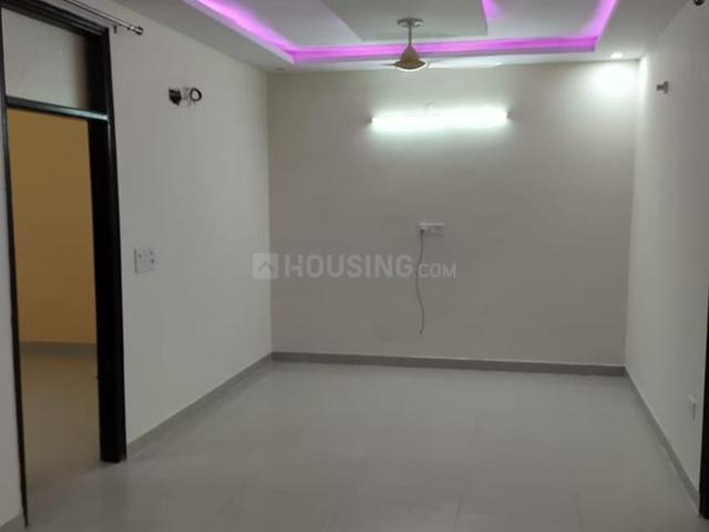 3 BHK Independent Builder Floor in Dwarka Mor for rent New Delhi. The reference number is 7439027