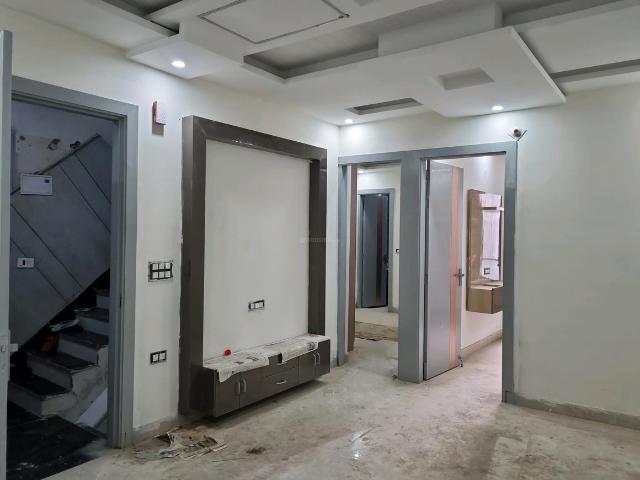 3 BHK Independent Builder Floor in Dwarka Mor for resale New Delhi. The reference number is 16313649