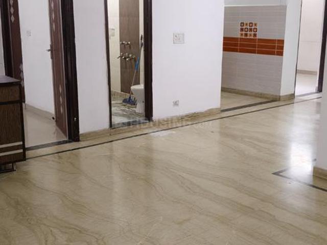 3 BHK Independent Builder Floor in Dwarka Mor for resale New Delhi. The reference number is 18078808