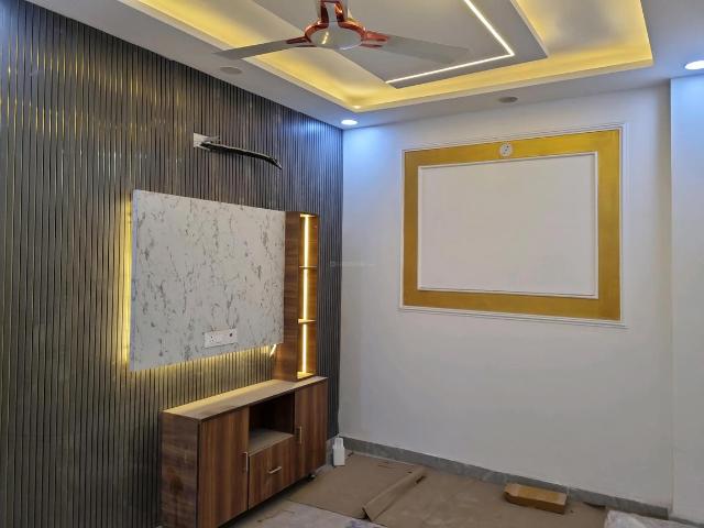 1 BHK Apartment in Dwarka Mor for resale New Delhi. The reference number is 19843611