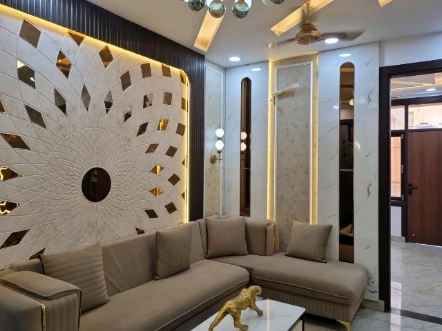 3 BHK Apartment in Dwarka Mor for resale New Delhi. The reference number is 19843712