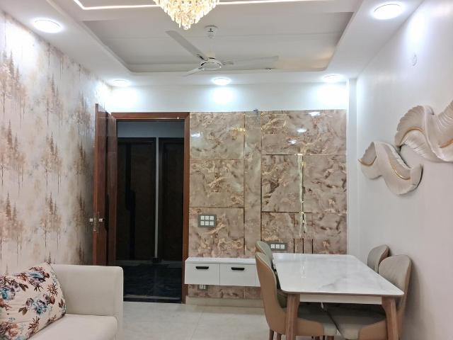 3 BHK Independent Builder Floor in Dwarka Mor for resale New Delhi. The reference number is 19398784