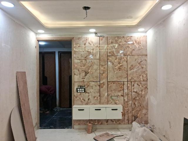 3 BHK Independent Builder Floor in Dwarka Mor for resale New Delhi. The reference number is 19398804