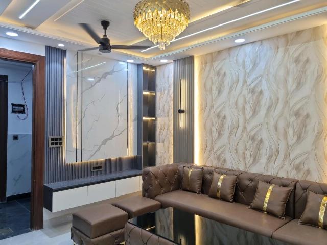 2 BHK Apartment in Dwarka Mor for resale New Delhi. The reference number is 20412041